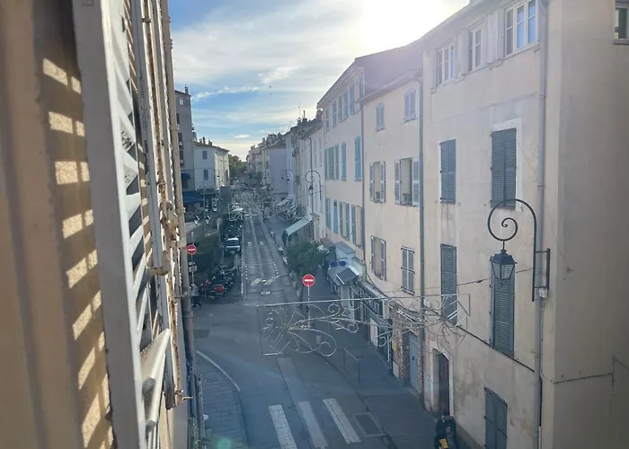 Charming Haven In Antibes