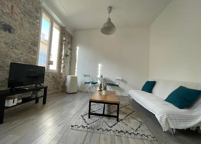 Charming Haven In Antibes